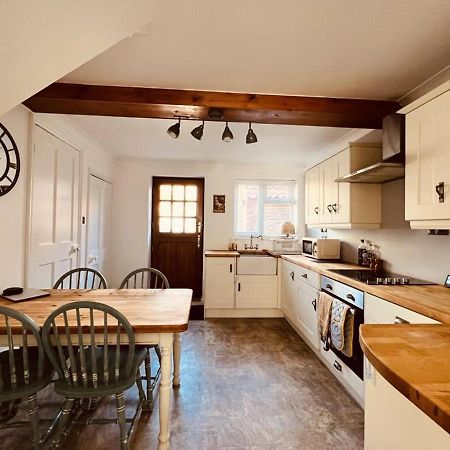 Cosy Cottage Four Miles From Lincoln City Centre Екстер'єр фото